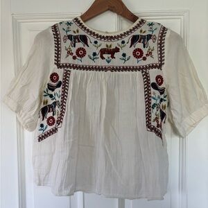 Embroidered shortsleeved swing top